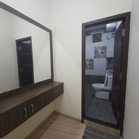 Shi'S Vilva - The Bungalow In Coimbatore - Near Airport, Kmch, Codesia Extérieur photo